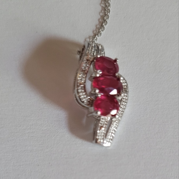 Niassa Ruby Sterling Silver trilogy crossover 5 piece matching set - Picture 6 of 6